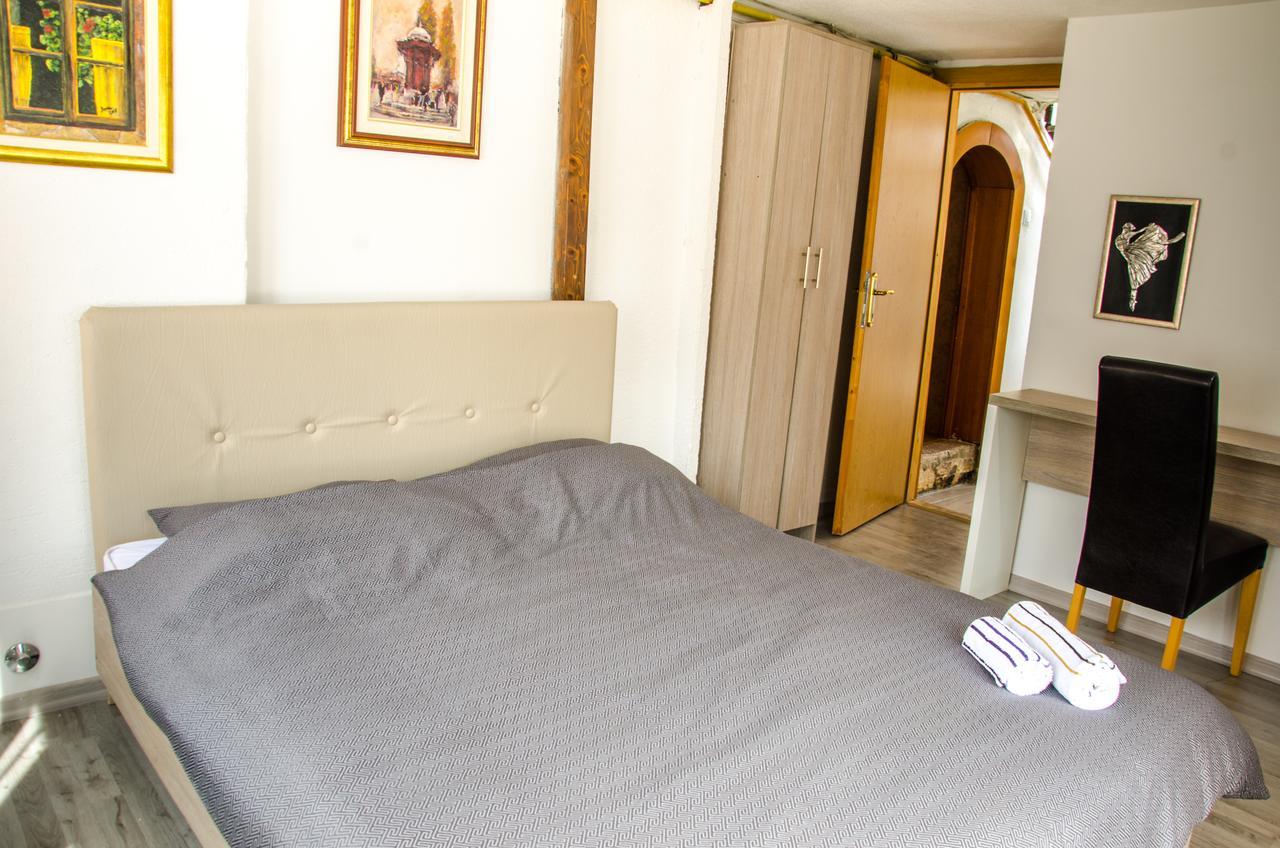 Guesthouse Unique Сараево Экстерьер фото
