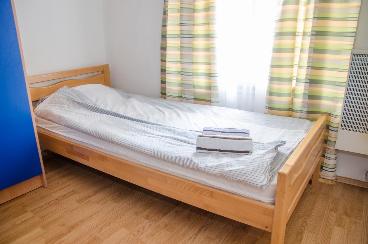 Guesthouse Unique Сараево Экстерьер фото