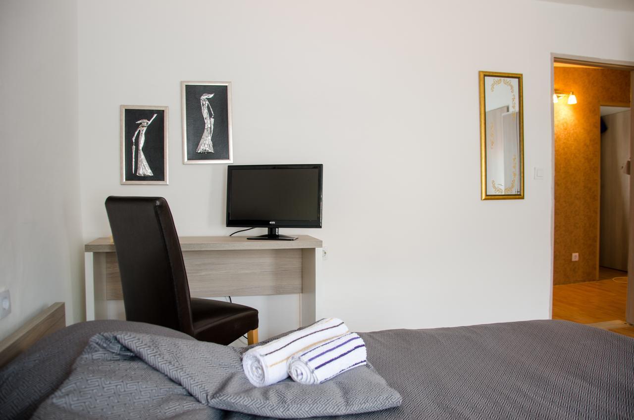 Guesthouse Unique Сараево Экстерьер фото
