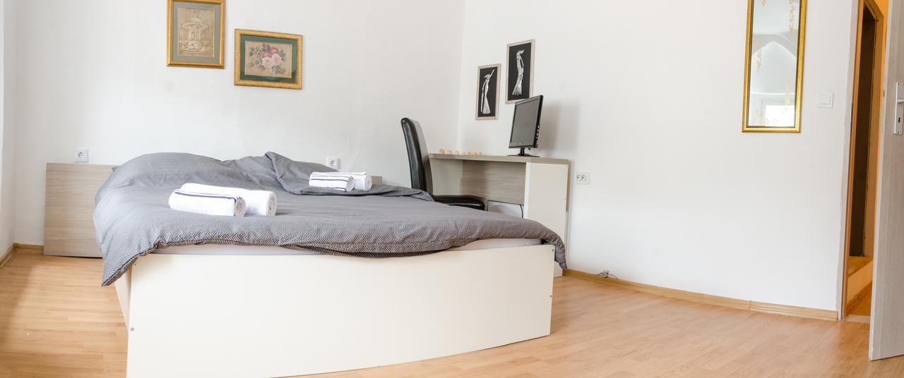 Guesthouse Unique Сараево Экстерьер фото